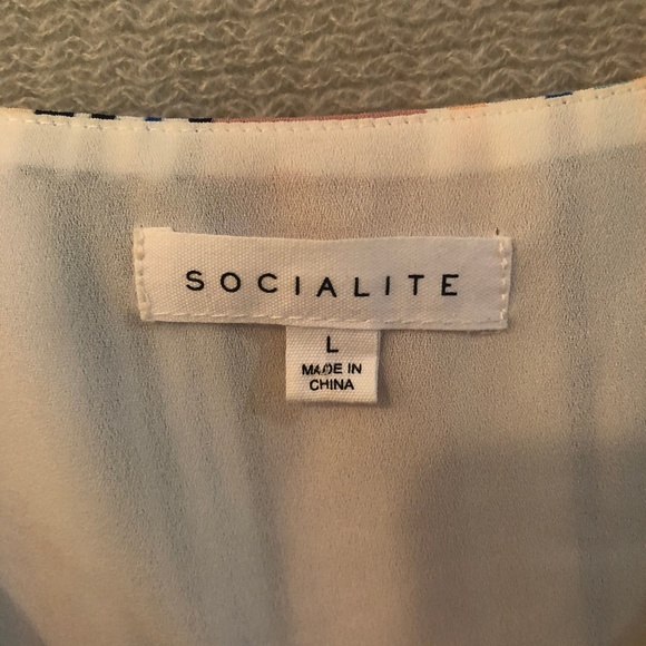 Socialite colorful stripe sleeveless blouse - Picture 4 of 4